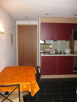 Cortina Apartment *